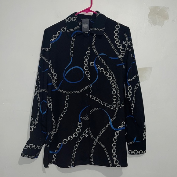 Chelsea & Theodore Tops - Size S Women’s Chelsea and Theodore Chain Pattern Blouse